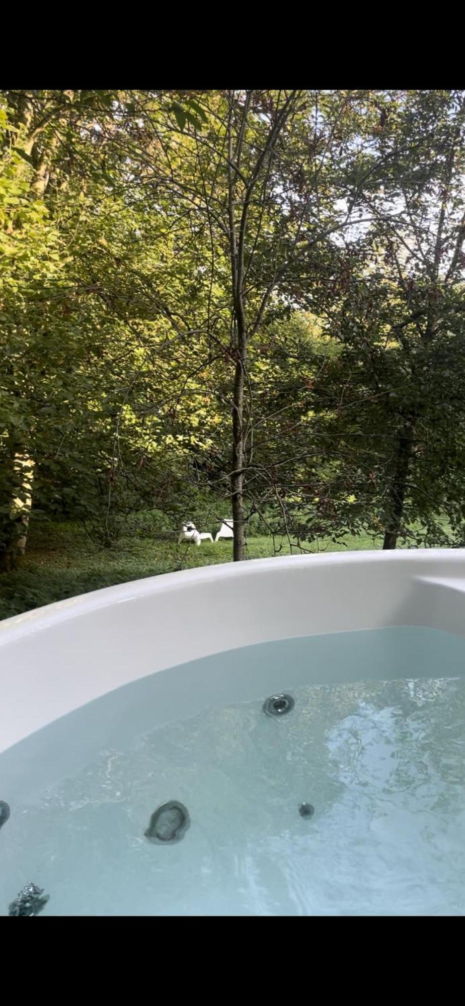 La Canopee Des Arbres, Anna Ellezelles Kültér fotó